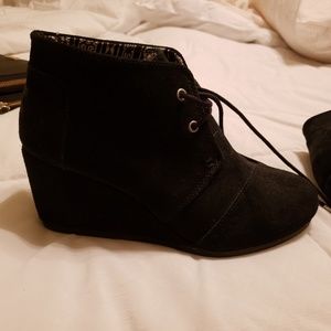 Tom's Black Wedge Booties